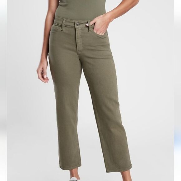 Athleta Denim - Athleta Green Cropped Pants Size 12